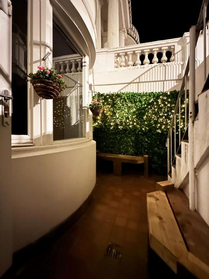 Liam Place Near Hyde Park - 1 Double Bed, 1 Sofa Bed, Spacious Apartment, Private Entrance London Exterior foto