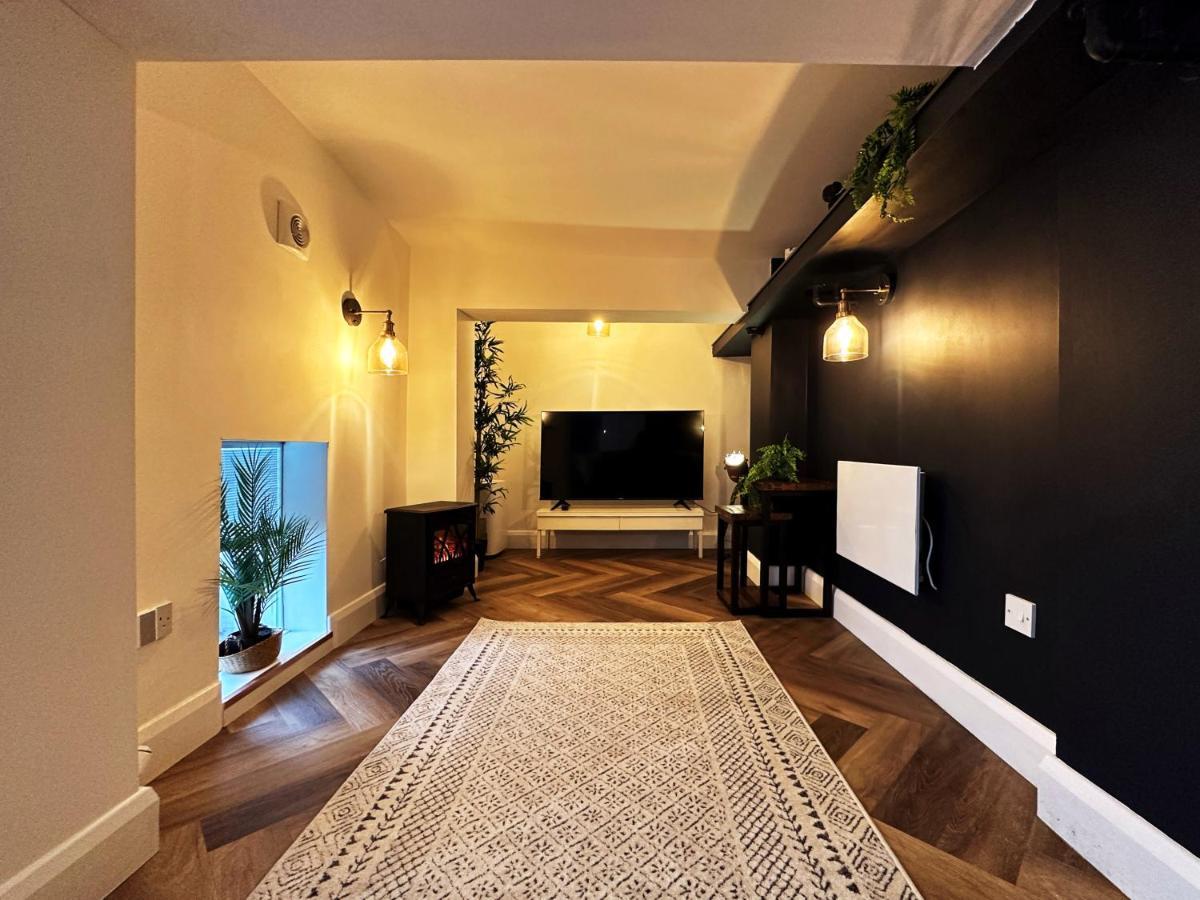 Liam Place Near Hyde Park - 1 Double Bed, 1 Sofa Bed, Spacious Apartment, Private Entrance London Exterior foto